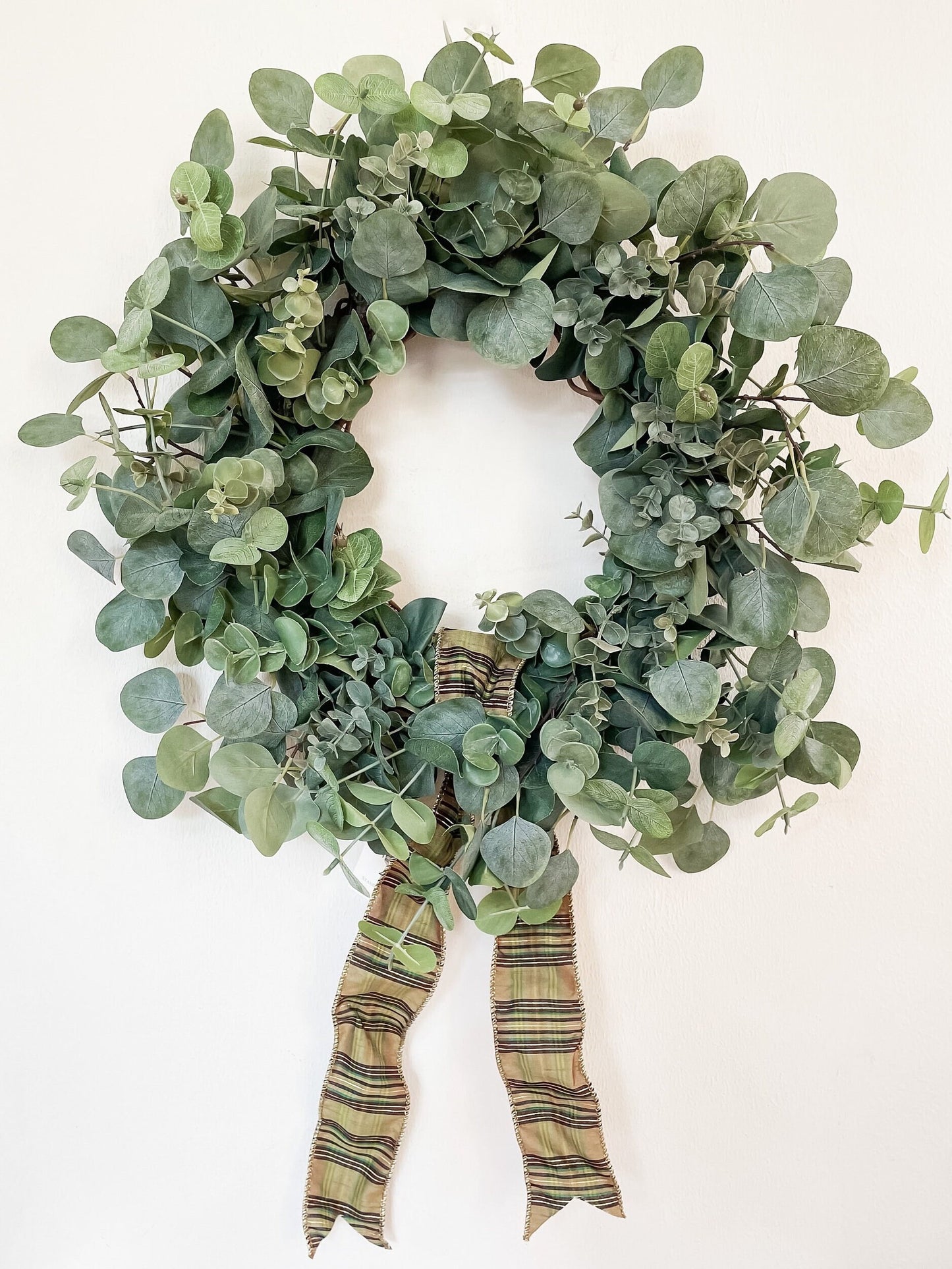 Eucalyptus Wreath Green Taffeta Bow, Simple Modern Wreath for Front Door, Faux Everyday Wreath, Christmas Wreath, Fireplace Mantel Decor